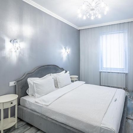 Romari Вічева 1 Apartamento Lviv Exterior foto